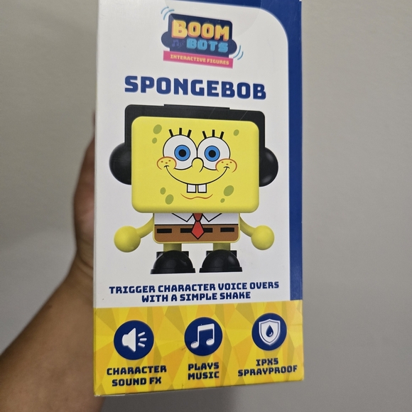SpongeBob SquarePants Yellow Boombox with Sound Effects - Picture 9 of 13